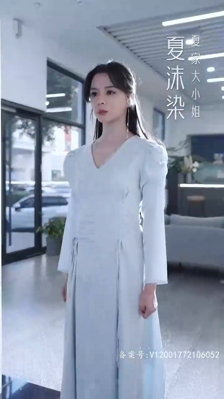 重生后她转身投入死对头怀抱 第03集